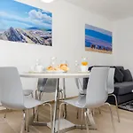 Apartment Niko *
