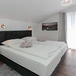 Apartment Niko Trogir