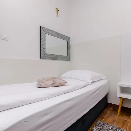 Niko Apartman Trogir
