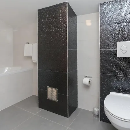 Διαμέρισμα Niko Τρογκίρ